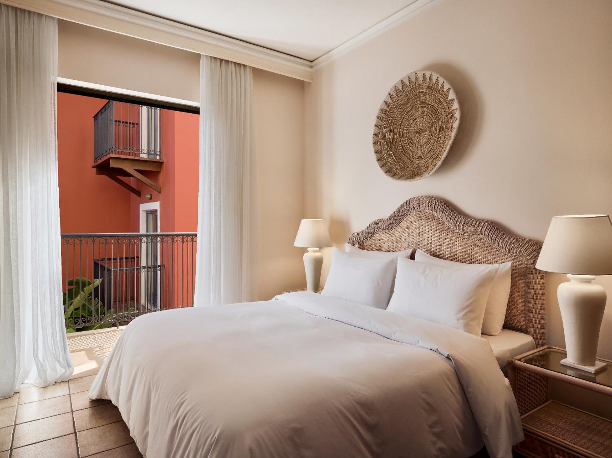 Grecotel Plaza House