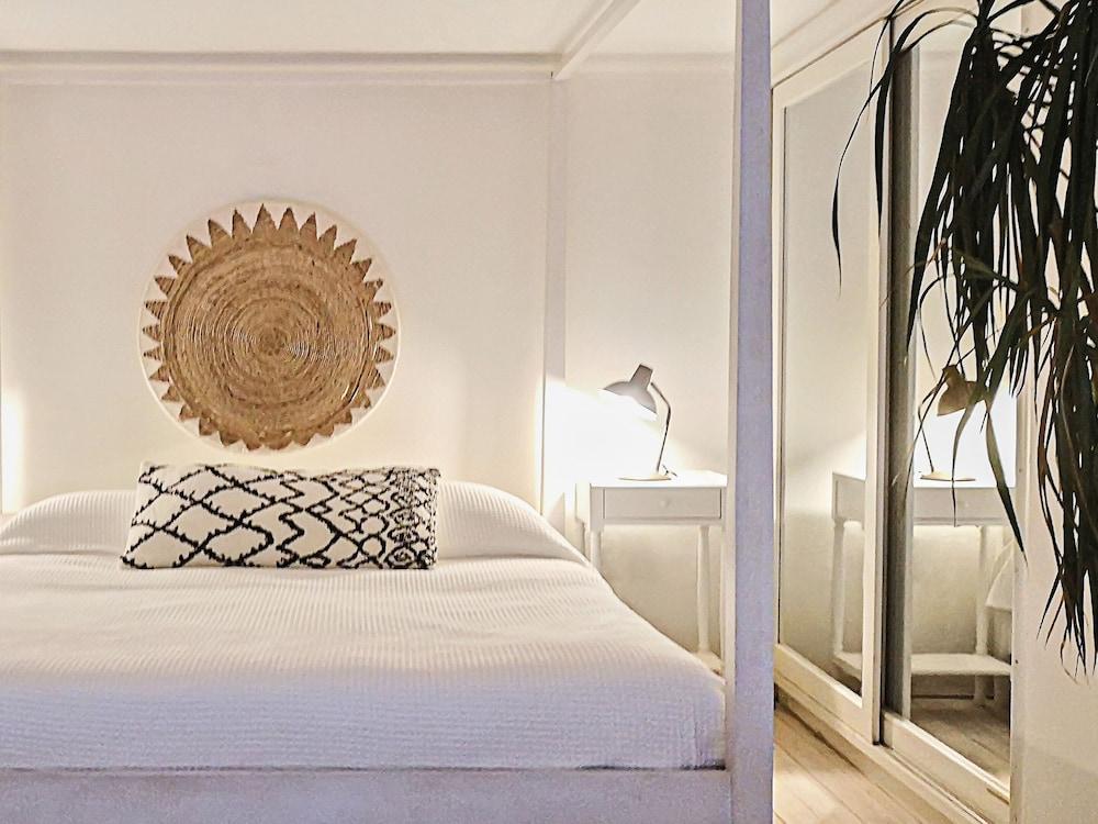 Grecotel Plaza House Отель