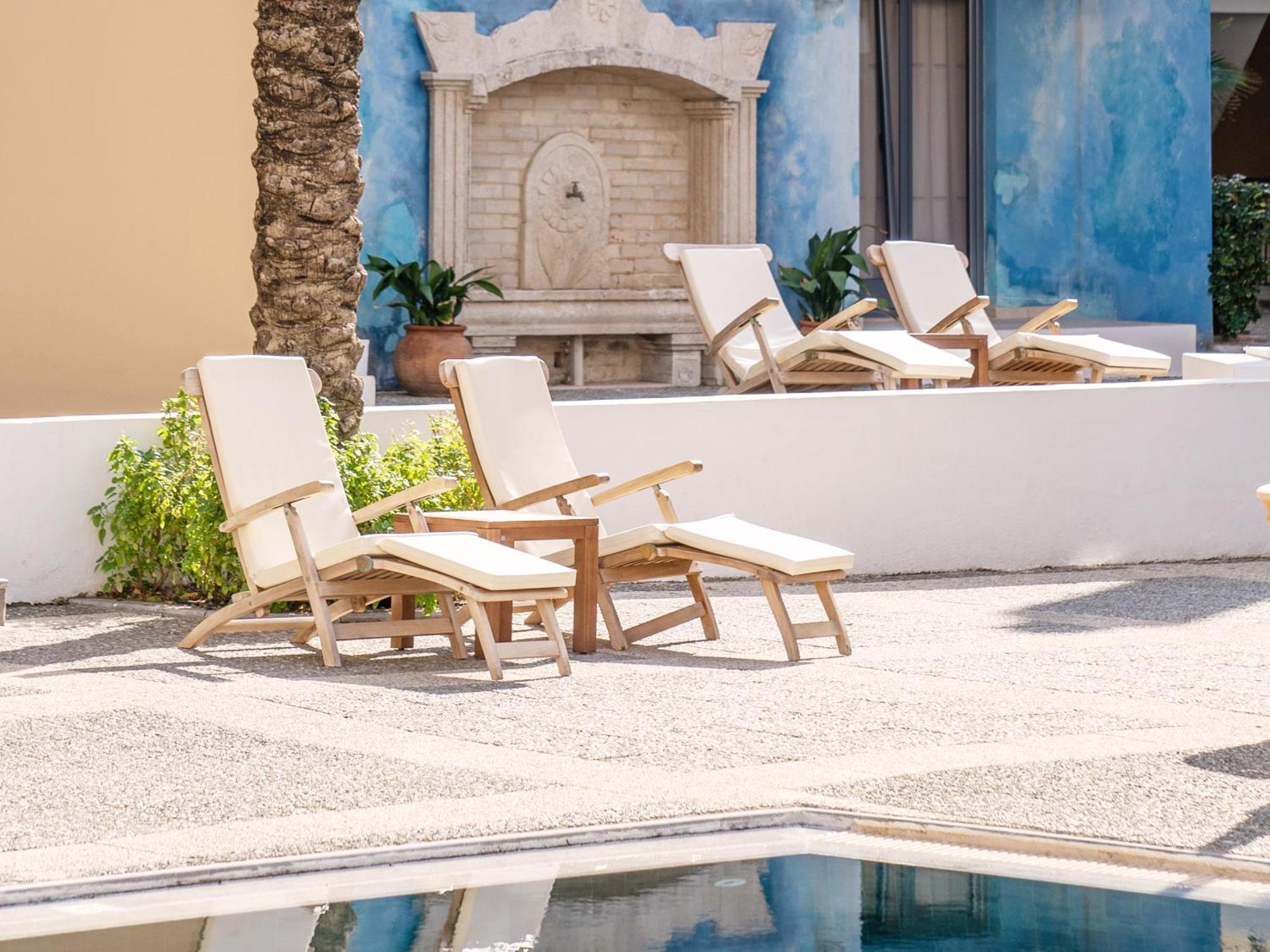 Grecotel Plaza House 4*